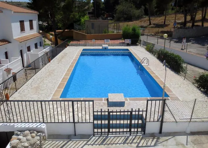 Apartamentos La Cova 3000